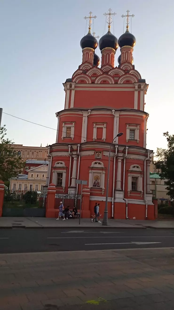 Храм Святителя Николая Чудотворца На Болвановке в Москве, Верхняя  Радищевская ул., 20 - фото, отзывы 2024, рейтинг, телефон и адрес