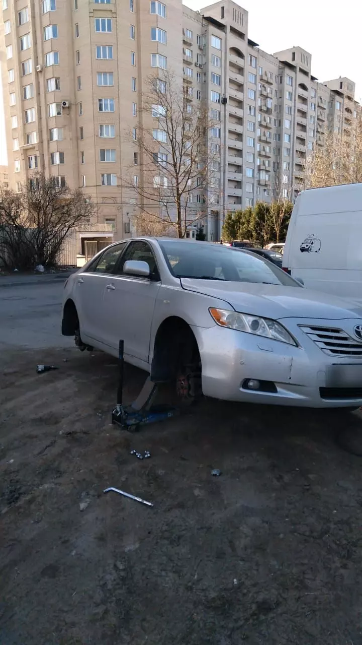 Эвакуация и шиномонтаж Auto Help в Москве, 2-й Тульский пер., 4 строение 2  - фото, отзывы 2024, рейтинг, телефон и адрес