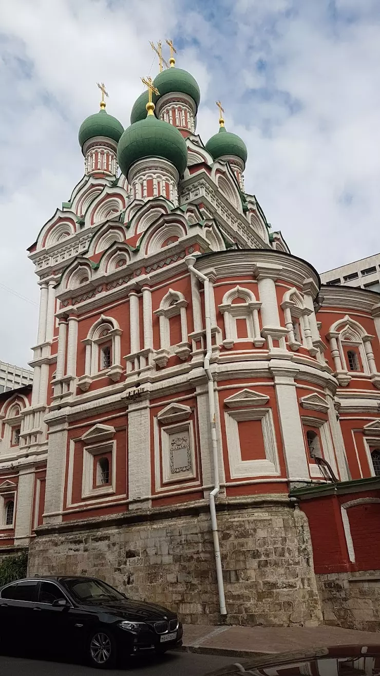 Храм Живоначальной Троицы в Никитниках в Москве, пер. Никитников, 3 - фото,  отзывы 2024, рейтинг, телефон и адрес