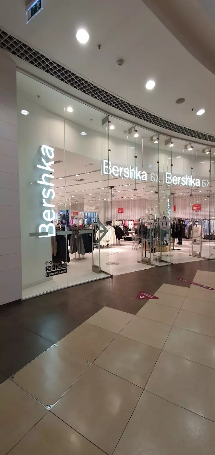 Bershka в Новосибирске, Jupiter Shopping Center - фото, отзывы 2024,  рейтинг, телефон и адрес