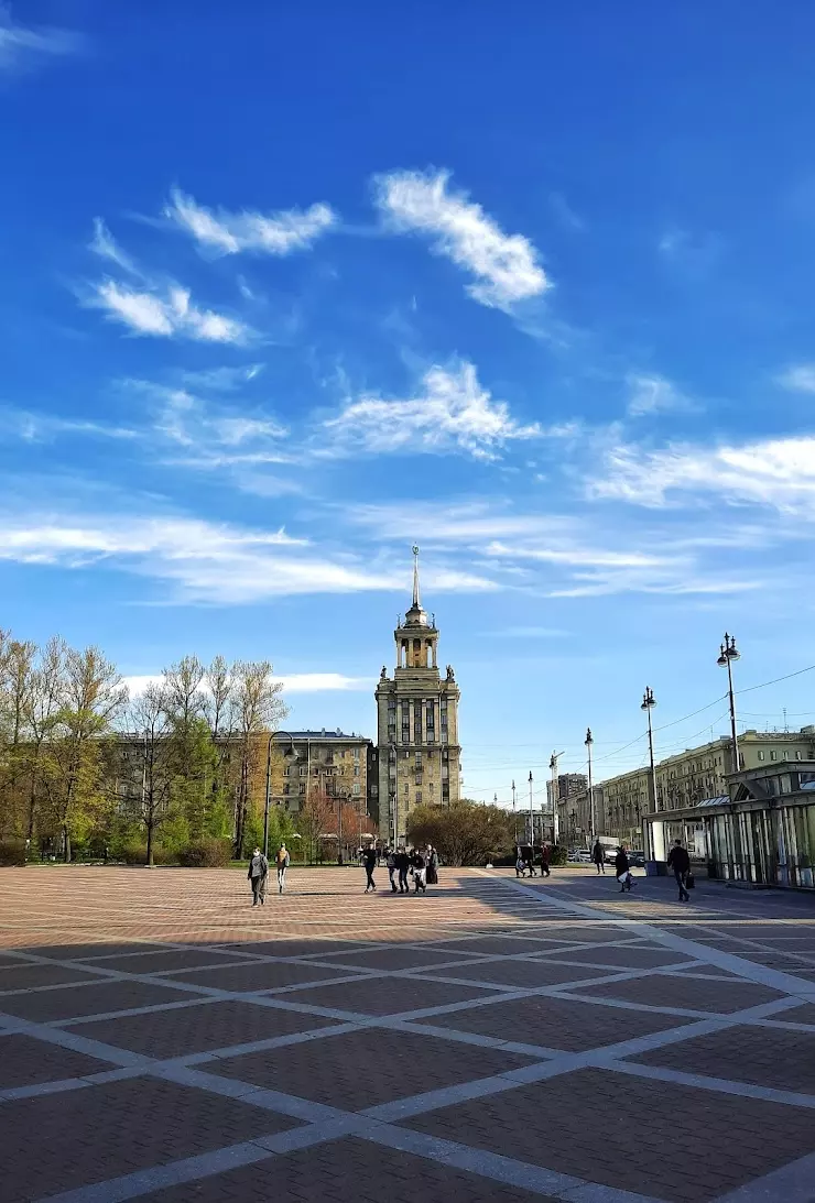 Станция Метро Парк Победы в Санкт-Петербурге, Московский пр-т., 188 - фото,  отзывы 2024, рейтинг, телефон и адрес