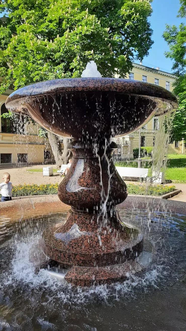 Алексеевский сад в Санкт-Петербурге, ул. Писарева, 8 - фото, отзывы 2024,  рейтинг, телефон и адрес