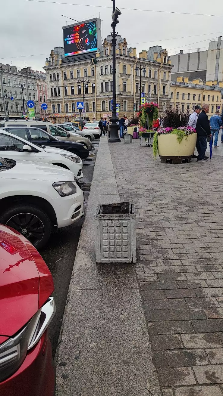 Городская автостоянка у БКЗ Октябрьский в Санкт-Петербурге - фото, отзывы  2024, рейтинг, телефон и адрес