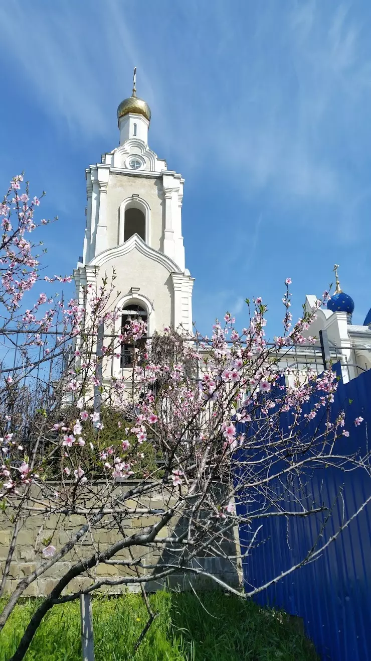 ХРАМ КАЗАНСКОЙ ИКОНЫ БОЖИЕЙ МАТЕРИ в Ростове-на-Дону, пр. Космонавтов, 16А,  32A - фото, отзывы 2024, рейтинг, телефон и адрес