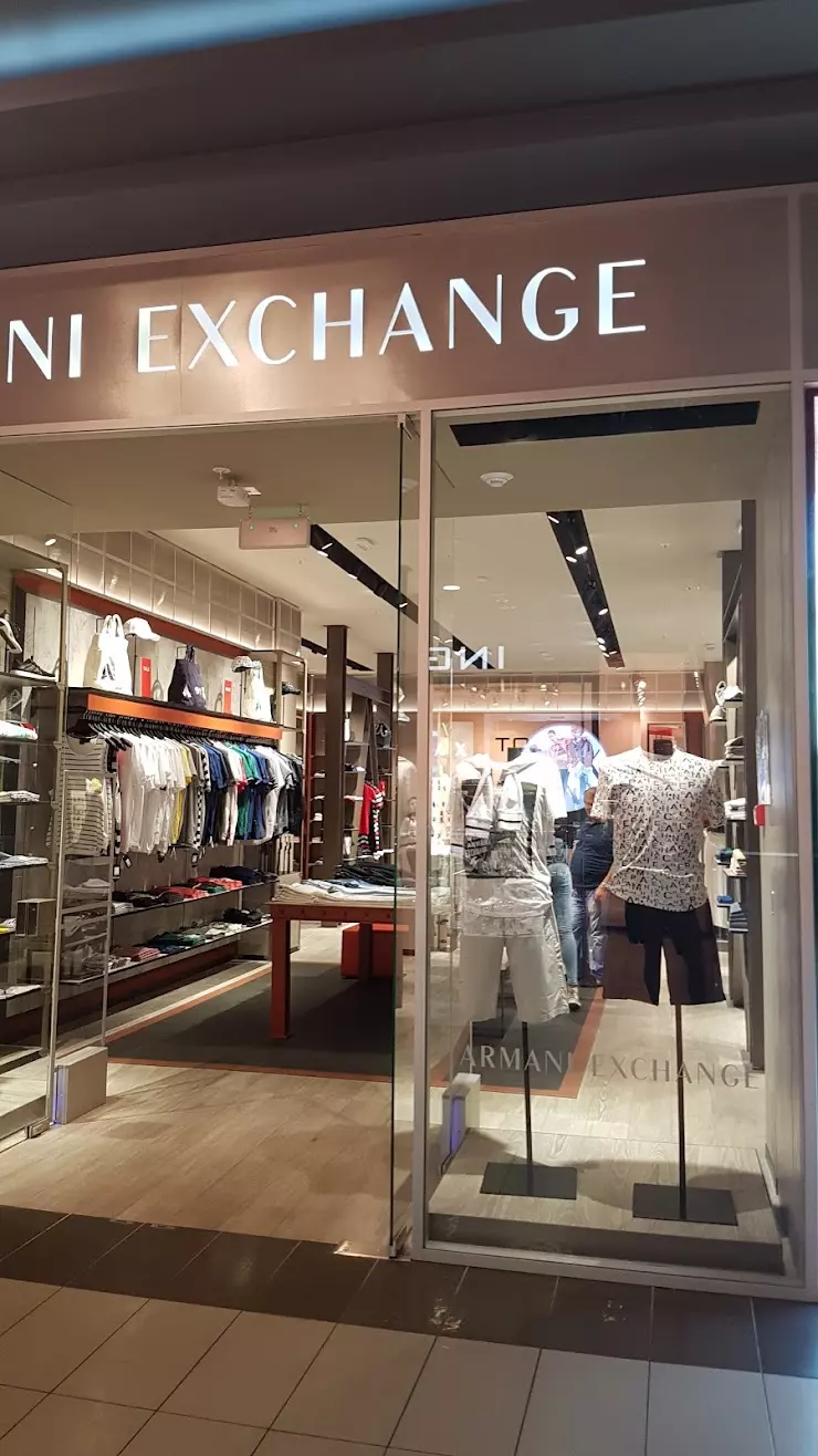 Armani Exchange магазин брендовой одежды в Ростове-на-Дону, пр. Михаила  Нагибина, 32/2 - фото, отзывы 2024, рейтинг, телефон и адрес