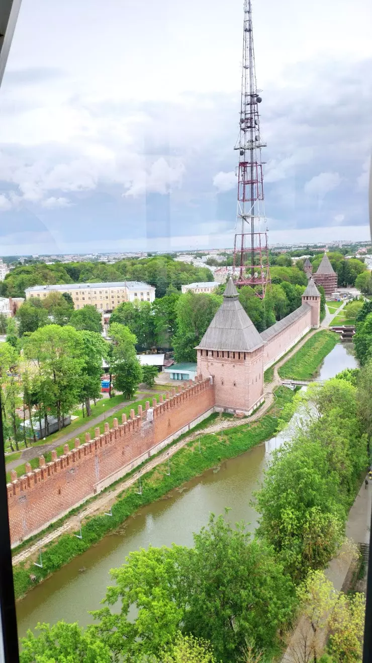 Лопатинский сад в Смоленске, ул. Ленина, 2а - фото, отзывы 2024, рейтинг,  телефон и адрес