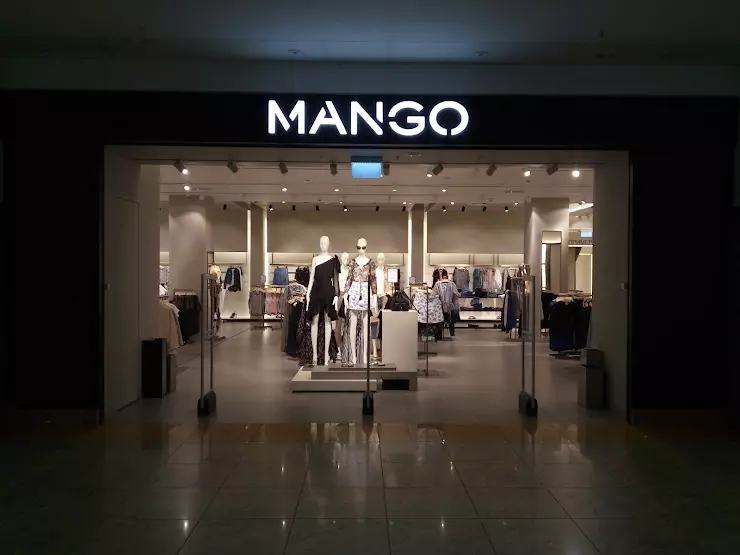 Магазин манго новый. Mango салон. Магазин манго номер телефона. Где находится салон манго в Татарске.