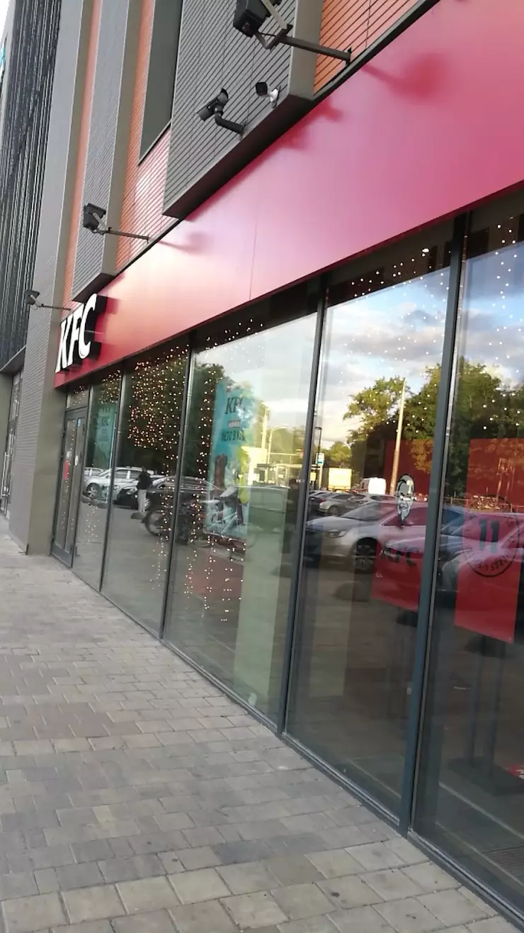 KFC в Красногорске, ТЦ «Красный Кит», ул. Ленина, 2 - фото, отзывы 2024,  рейтинг, телефон и адрес