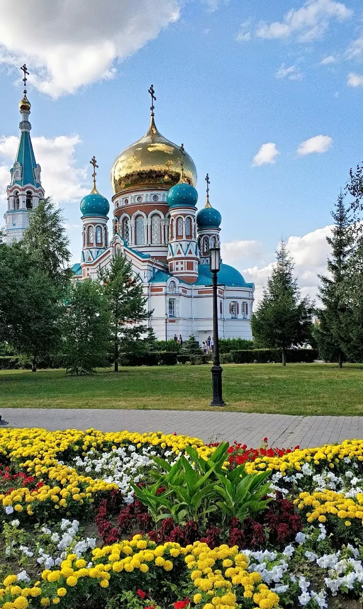 Первомайский Сквер в Омске, ул. Тарская, 2/4 - фото, отзывы 2024, рейтинг,  телефон и адрес