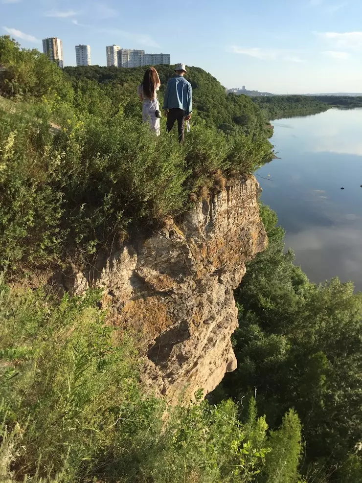 Висячий камень Змеиногорск