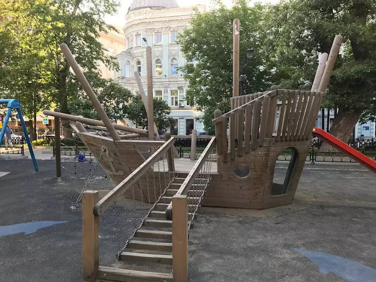 Детская площадка на Тверском бульваре в Москве - фото, отзывы 2023,  рейтинг, телефон и адрес