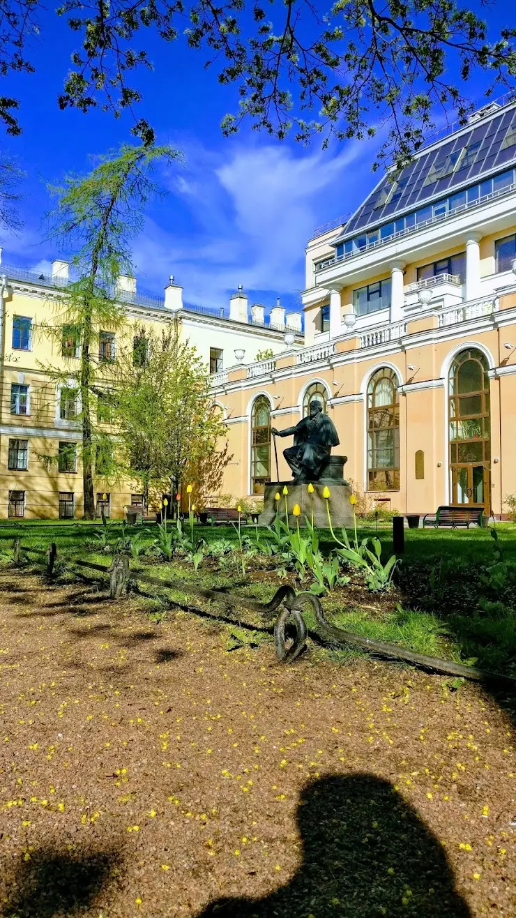 Иван Сергеевич Тургенев в Санкт-Петербурге, Итальянская ул., 12А - фото,  отзывы 2024, рейтинг, телефон и адрес