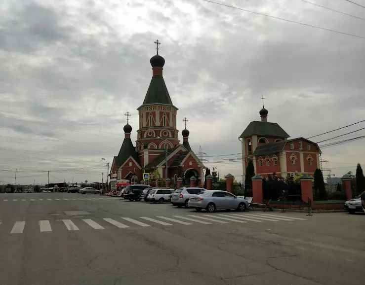 Хованском кладбище москвы. Николо Хованское кладбище. Храм на Хованском кладбище. Центральное Хованское кладбище храм.