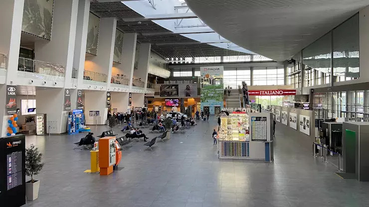Международный аэропорт Пермь (Большое Савино) в Перми - фото, отзывы 2023, рейтинг, телефон и адрес