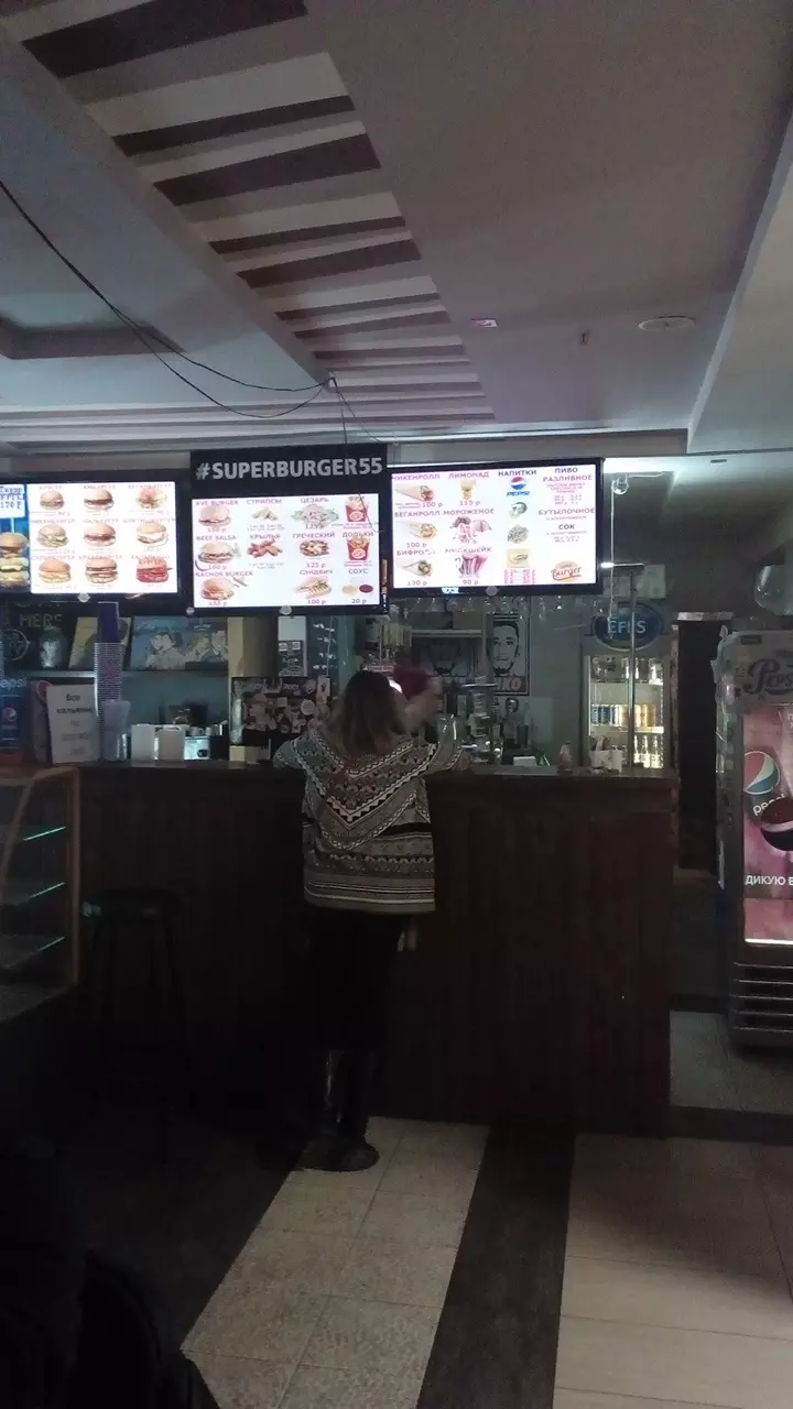 Super Burger в Омске, киноцентр Атриум-Кино, ул. 10 лет Октября, 40 - фото,  отзывы 2024, рейтинг, телефон и адрес