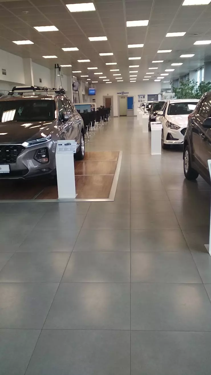 Официальный дилер Hyundai Марс Моторс в Москве, Очаковское ш., 2А - фото,  отзывы 2024, рейтинг, телефон и адрес