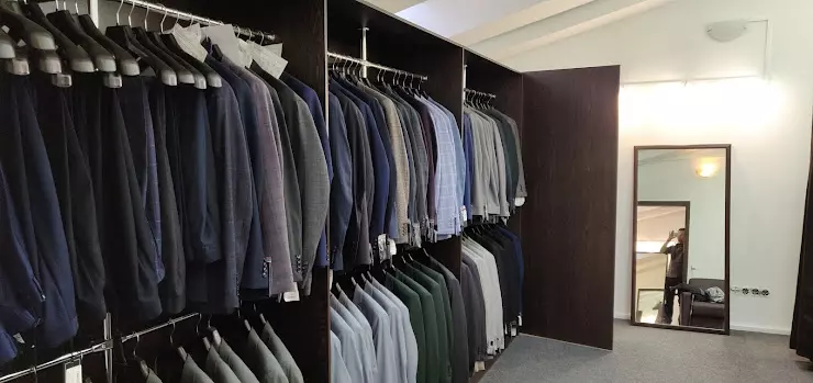 Suits shop clearance