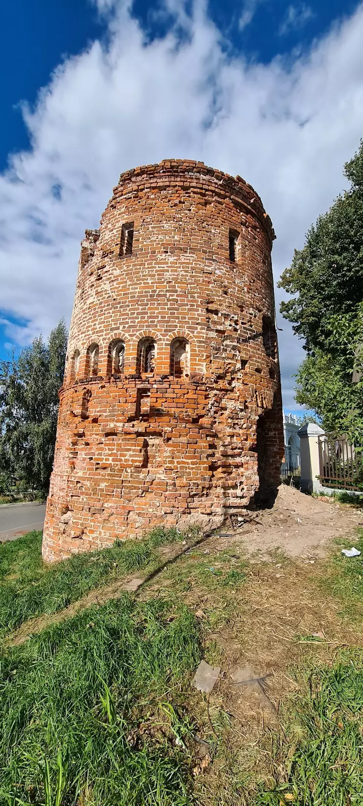 Руины башни в Казани, ул. Большая Красная, 1 Б - фото, отзывы 2024,  рейтинг, телефон и адрес