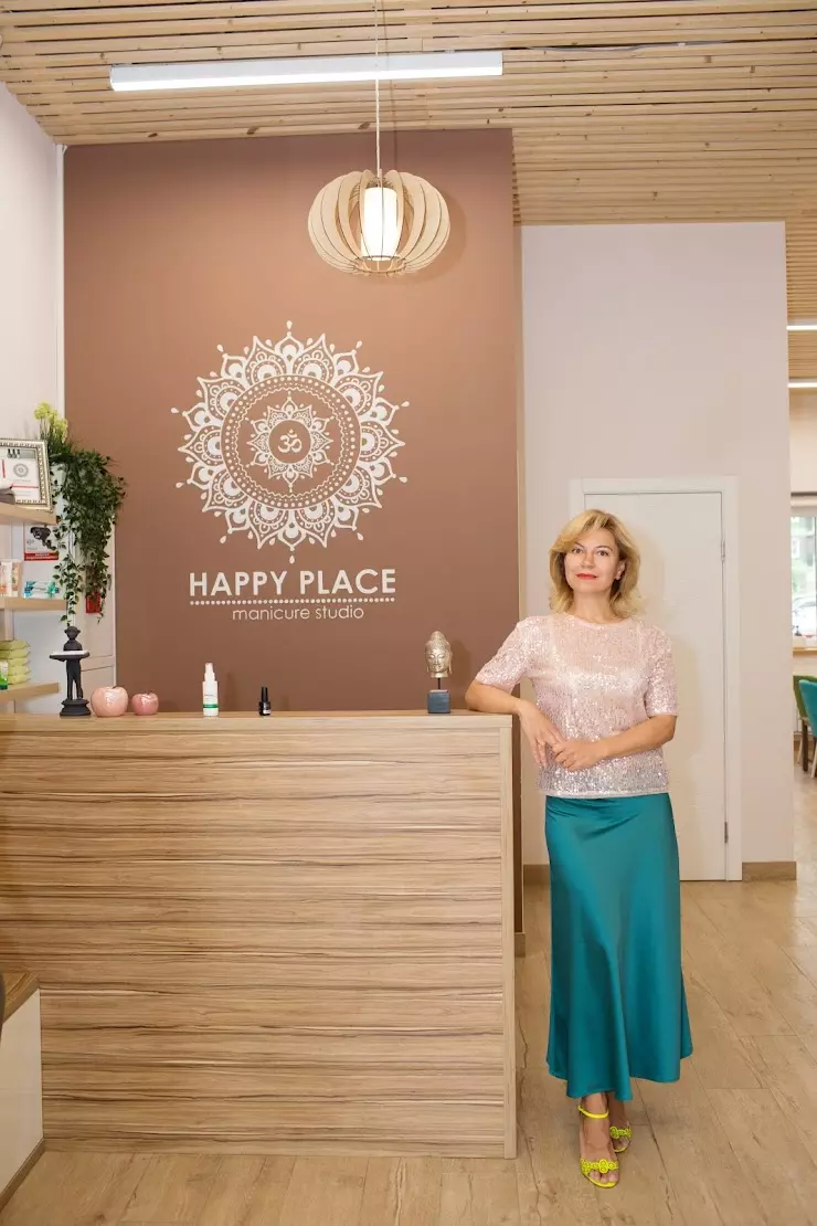 Студия маникюра HAPPY PLACE в Москве, ул. Новотушинская, д. 3, пом.22 -  фото, отзывы 2024, рейтинг, телефон и адрес