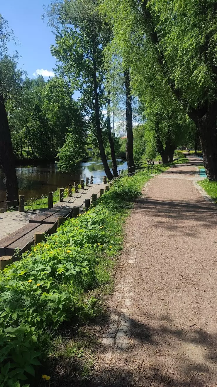 Большой Ильинский сад в Санкт-Петербурге - фото, отзывы 2024, рейтинг,  телефон и адрес