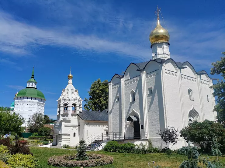 Пятницкое подворье лавры