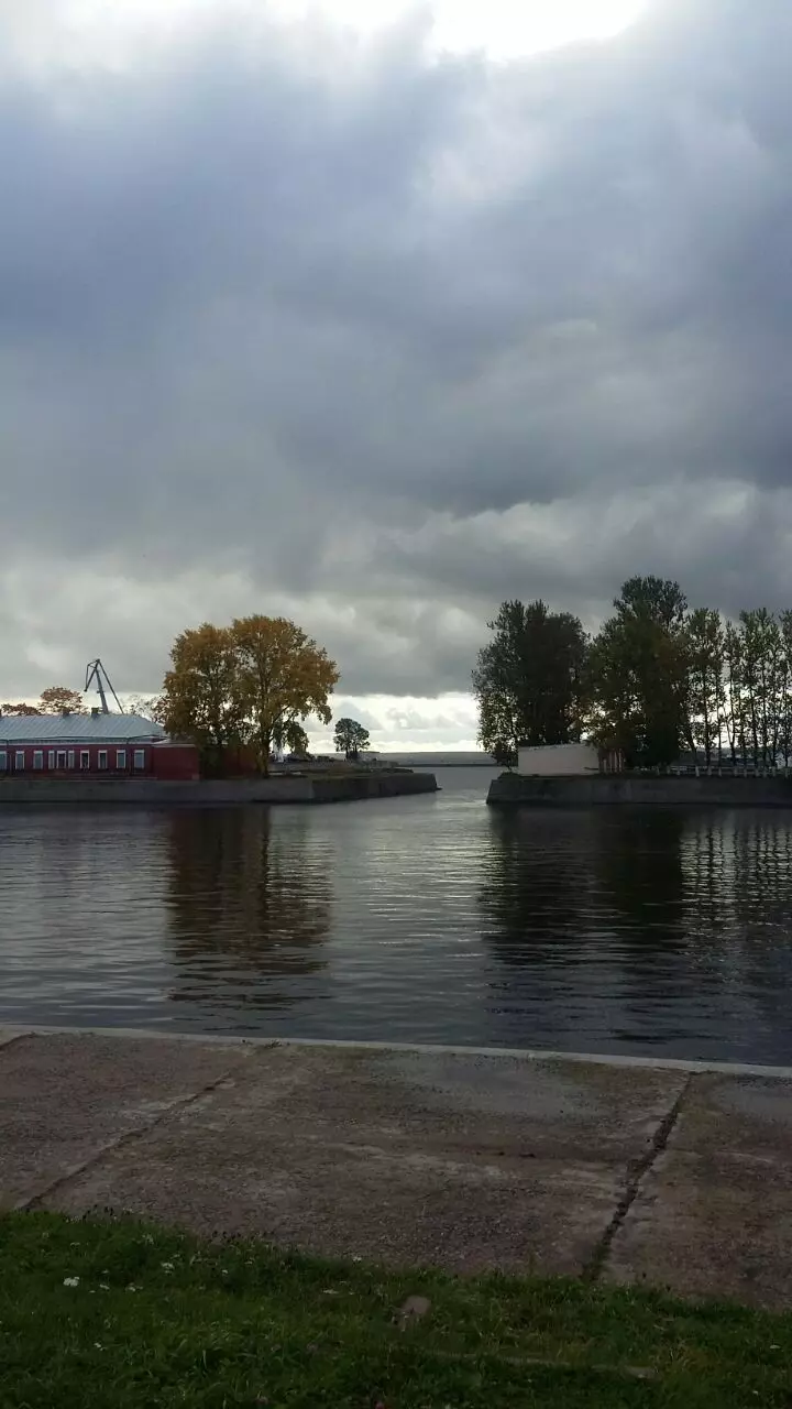 Кронштадт -район Санкт-Петербурга в Кронштадте, Коммунистическая ул., 2 -  фото, отзывы 2024, рейтинг, телефон и адрес