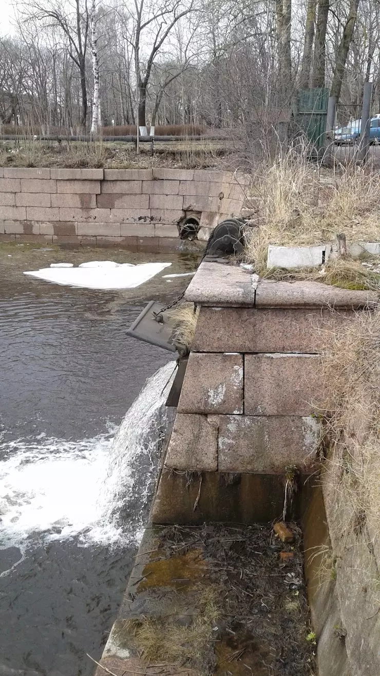 Слив из Докового бассейна в Кронштадте - фото, отзывы 2024, рейтинг, телефон  и адрес