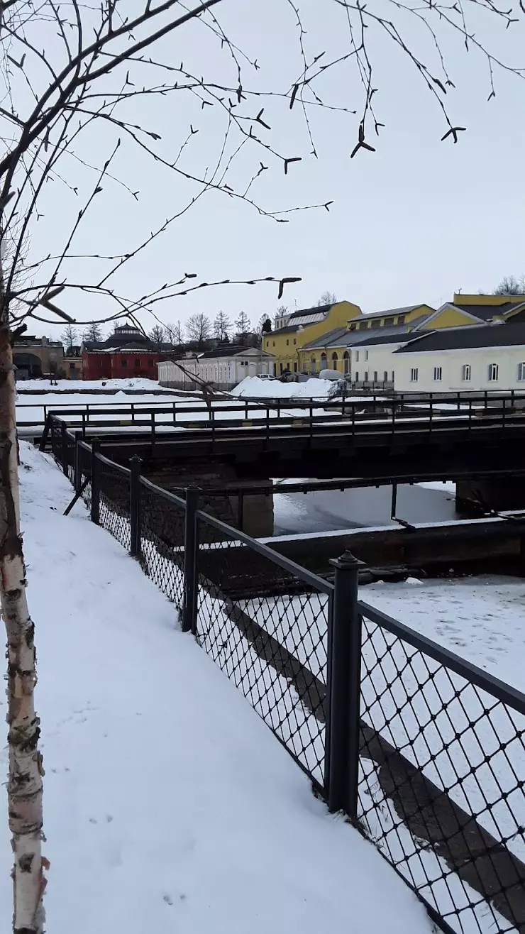 Бассейн с разводным мостом в Колпино - фото, отзывы 2024, рейтинг, телефон  и адрес