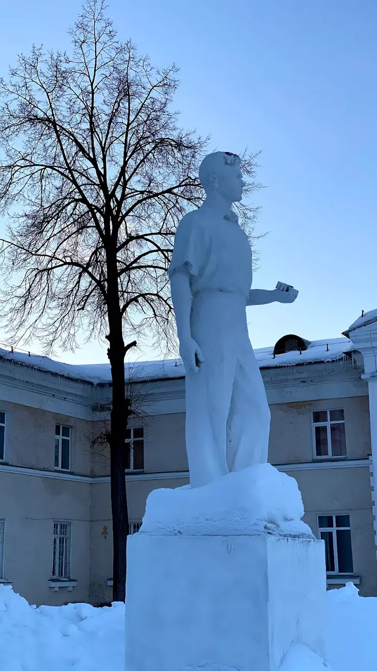 Заволжский Автомоторный Техникум в Заволжье, пр-кт Мира, 18 - фото, отзывы  2024, рейтинг, телефон и адрес