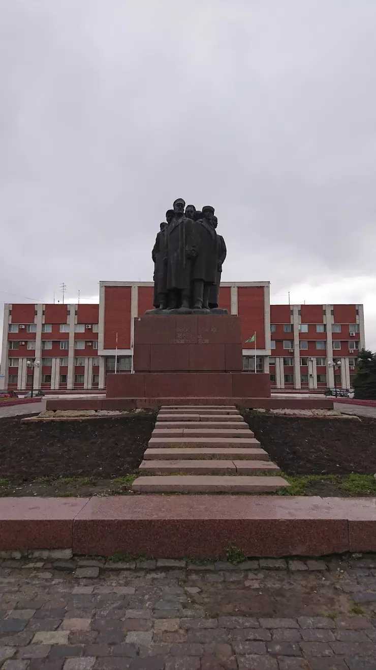 Монумент в честь морозовской стачки 1885 года в Орехово-Зуево - фото,  отзывы 2024, рейтинг, телефон и адрес