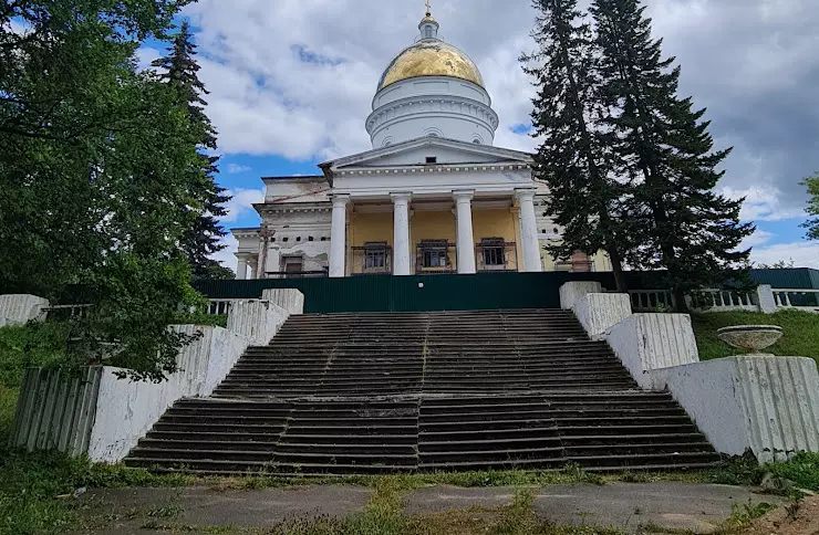 Троицкий собор в Боровичах, ул. Подбельского, 9 - фото, отзывы 2024,  рейтинг, телефон и адрес