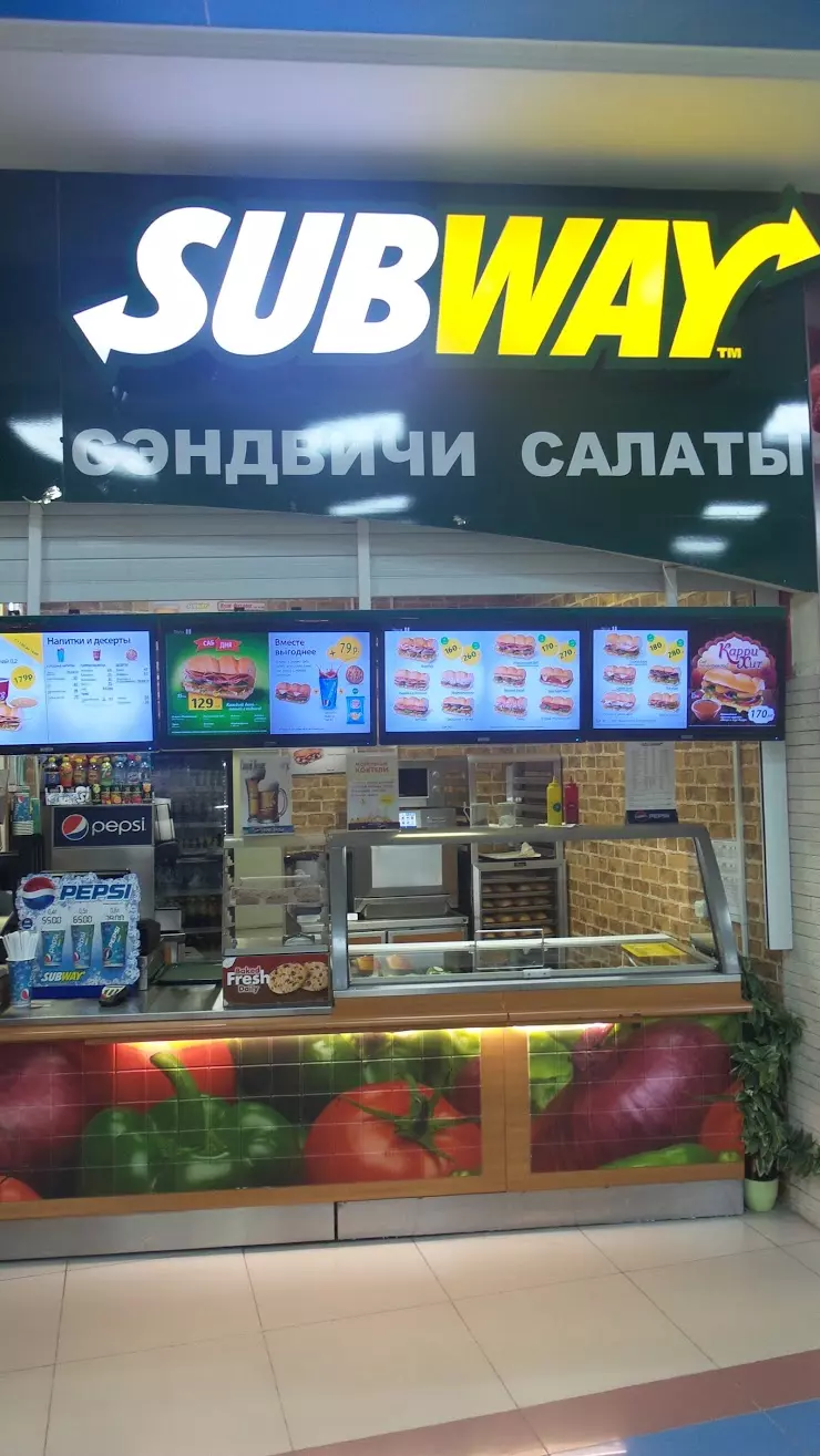 Subway в Сургуте, ул. 30 лет Победы, 46 - фото, отзывы 2024, рейтинг,  телефон и адрес