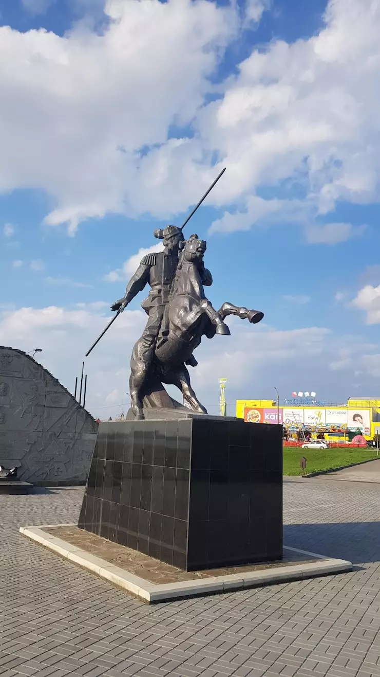 Памятник казаку в Волгодонске, Весенняя ул. - фото, отзывы 2024, рейтинг,  телефон и адрес