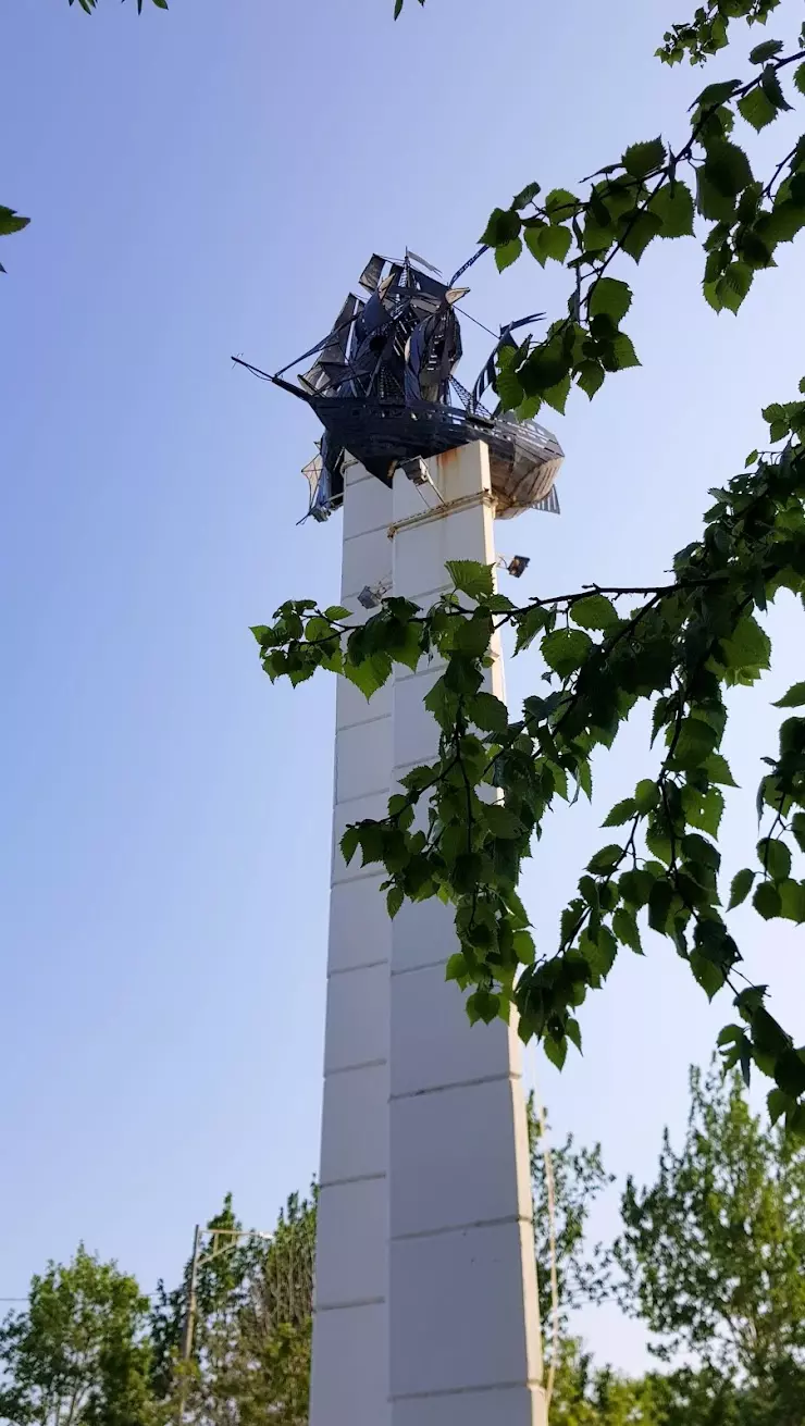 Стела в честь основания Петропавловска-Камчатского в Петропавловск- Камчатском, Приморская ул., 105 - фото, отзывы 2024, рейтинг, телефон и  адрес