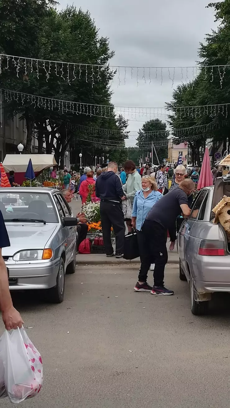 По Субботам Здесь Рынок в Юхнове, ул. Карла Маркса, 23 - фото, отзывы 2024,  рейтинг, телефон и адрес