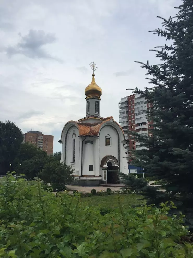 Церковь тольятти центральный. Часовня Рождества Христова, Тольятти. Часовня Металлострой. Самарская область, Тольятти, Центральная пл..