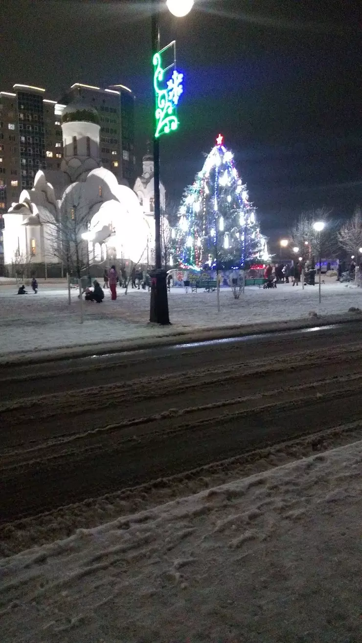 Курск, площадь А. Дериглазова в Курске, просп. Анатолия Дериглазова, 35 -  фото, отзывы 2024, рейтинг, телефон и адрес