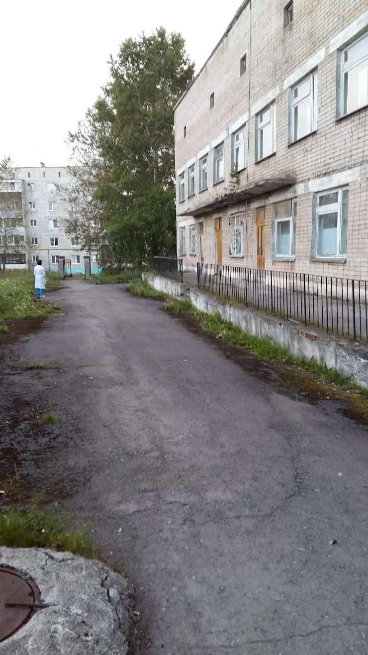 Мед.городок в Юрюзани, ул. Ильи Тараканова, 33 - фото, отзывы 2024,  рейтинг, телефон и адрес