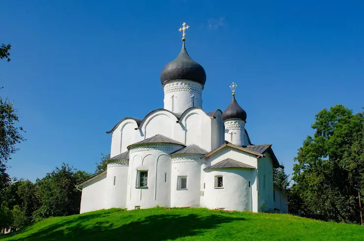 Церковь Василия с горки в Пскове