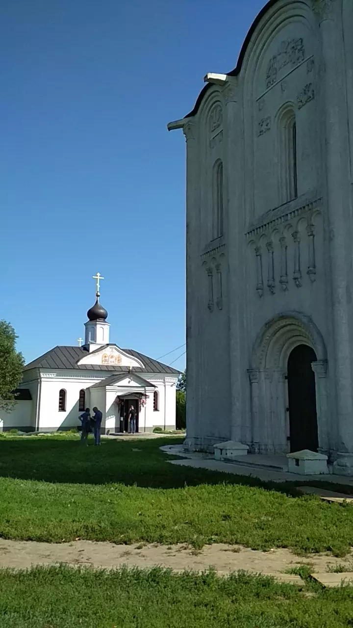 Церковь Трех Святителей Великих в Владимире - фото, отзывы 2024, рейтинг,  телефон и адрес