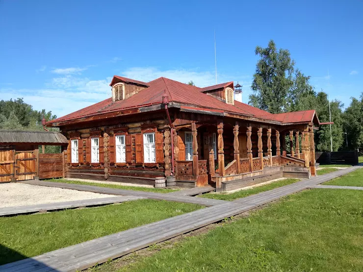 Шушенское отзывы. Новая деревня Шушенское. Музей Шушенский новая деревня кухня.