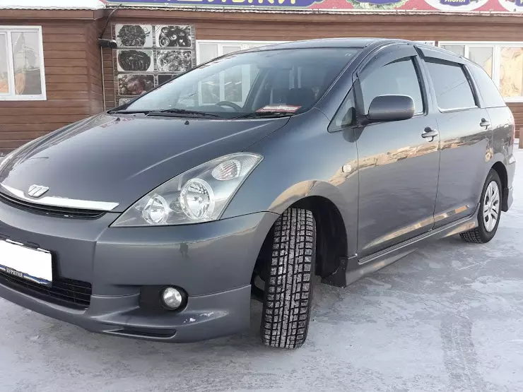 Тойота виш 2024. Тойота Виш 2004. Toyota Wish 2004. Тойота Wish, 2004 г. Тойота Виш 7 местная.