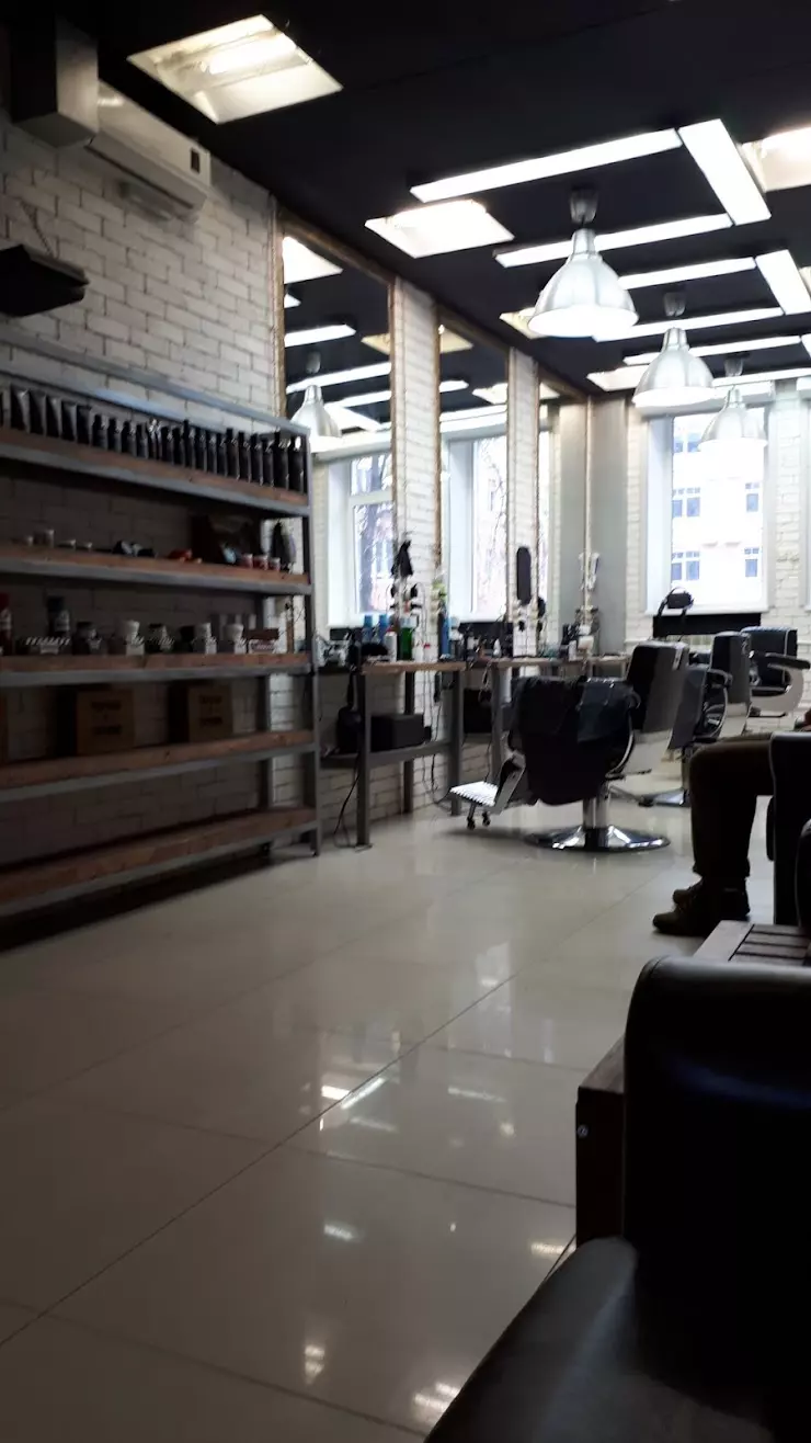 TOPGUN Barbershop в Калуге, ул. Кирова, 23А - фото, отзывы 2024, рейтинг,  телефон и адрес