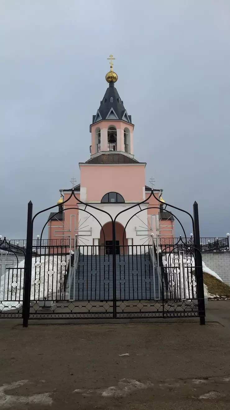 Церковь Веры, Надежды, Любови и Софии в Спирово, Базарная ул., 1 - фото,  отзывы 2024, рейтинг, телефон и адрес