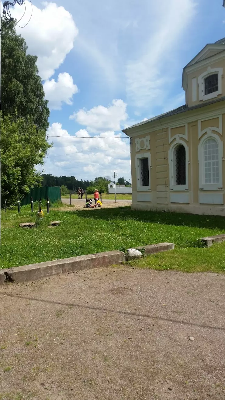 Церковь Всех Святых (полковая). в Тихвине, ул. Римского-Корсакова, 13 -  фото, отзывы 2024, рейтинг, телефон и адрес