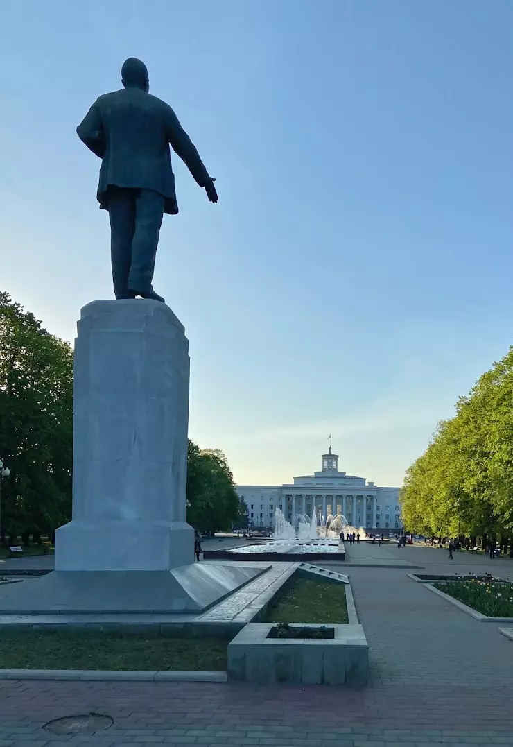 Дом Правительства КБР в Нальчике, ул. просп. Ленина, 27 - фото, отзывы  2024, рейтинг, телефон и адрес