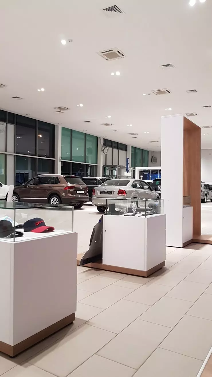 Volkswagen Center Gross в Тюмени, ул. 2-я Луговая, 29 - фото, отзывы 2024,  рейтинг, телефон и адрес