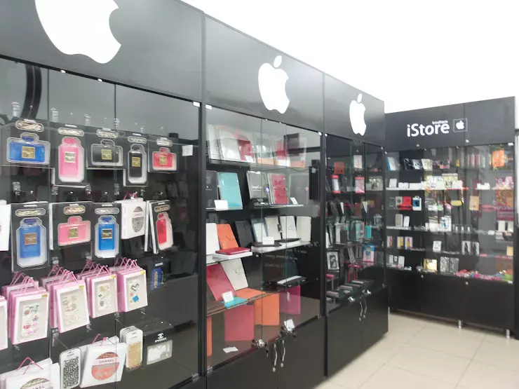 iStore Boutique . 12 2024