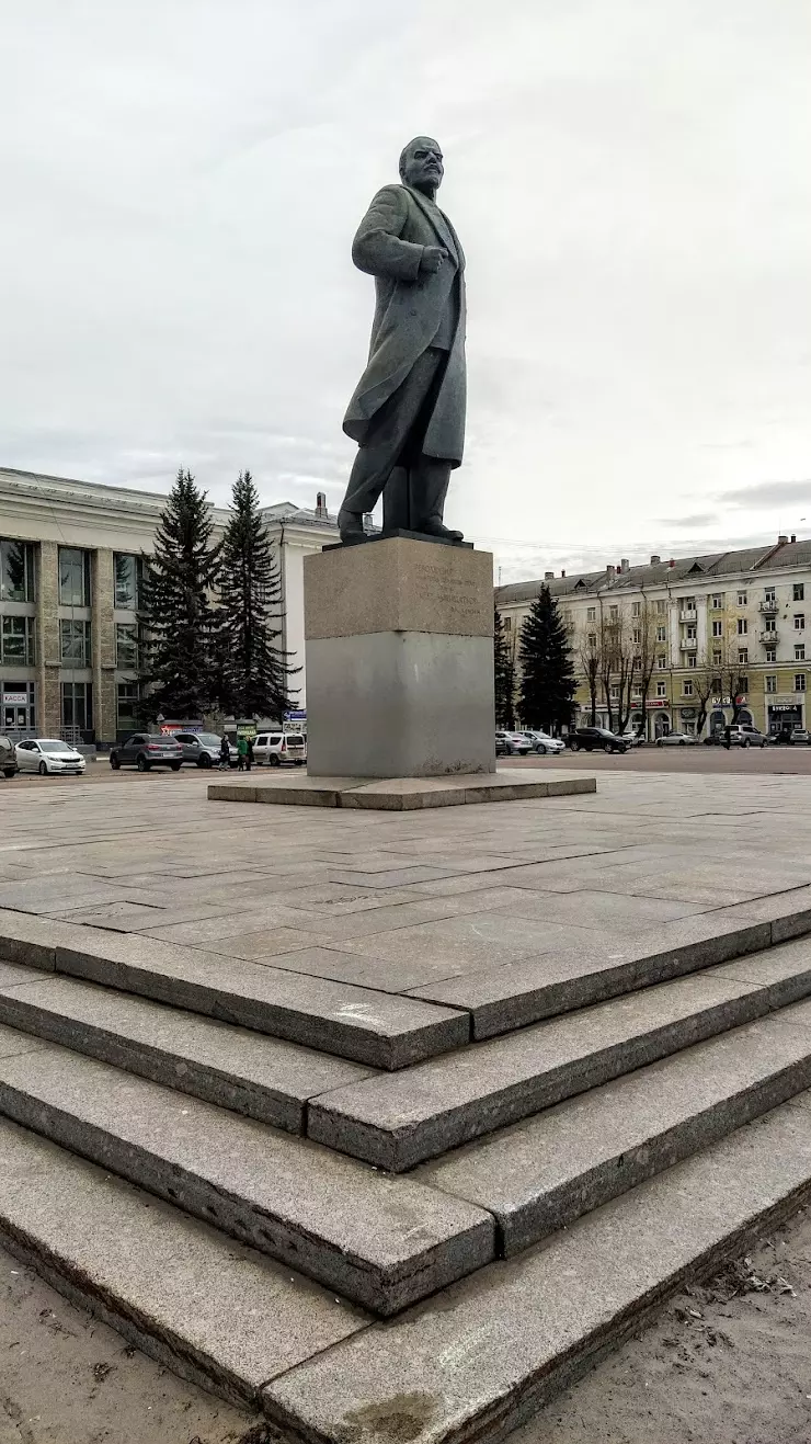 Памятник В.И.Ленину в Северодвинске, ул. Советская, 47/13 - фото, отзывы  2024, рейтинг, телефон и адрес