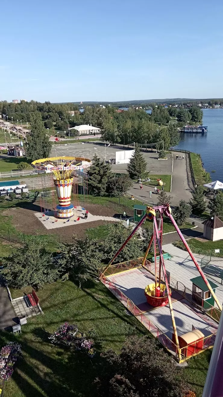 Колесо обозрения в Нижнем Тагиле, Уральская ул., 16 - фото, отзывы 2024,  рейтинг, телефон и адрес